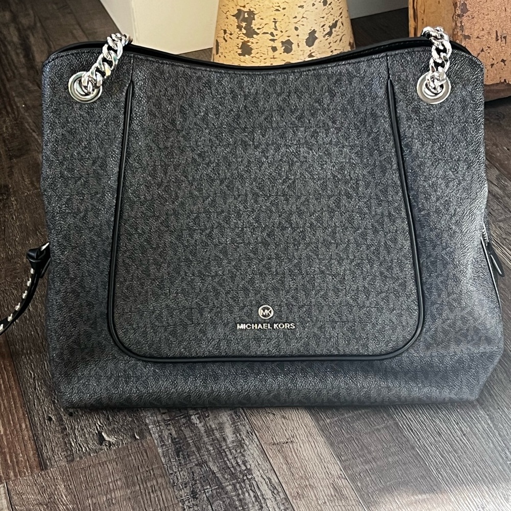 Michael Kors Piper Lg chain strap tote